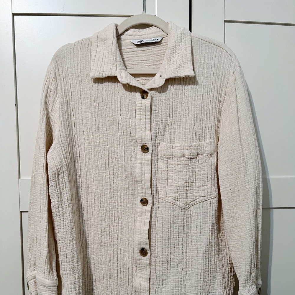 Brand new Zara button up